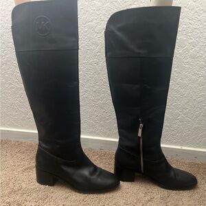 MK Tall Boots in Black Leather Size 8